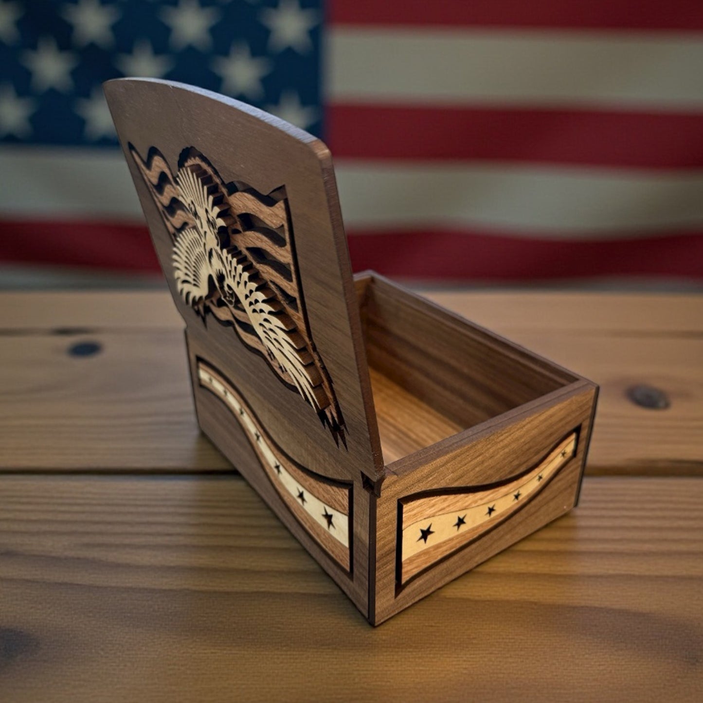 Patriotic Themed Short-hinged box