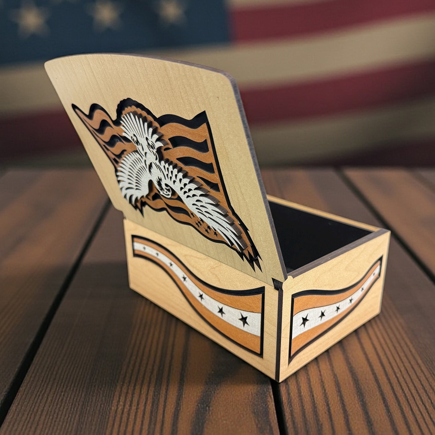Patriotic Themed Short-hinged box